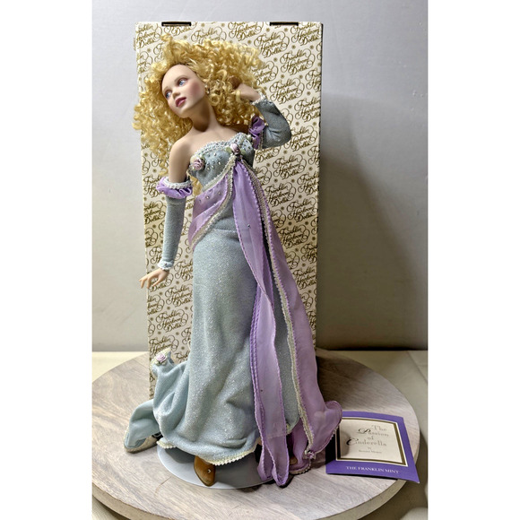 Franklin Mint Heirloom Passion of Cinderella Porcelain Doll Disney Princess - Picture 2 of 14